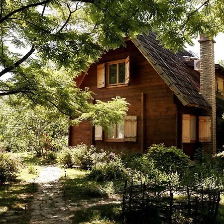 Holiday home Blossom Village Eco Farm Novi Sad